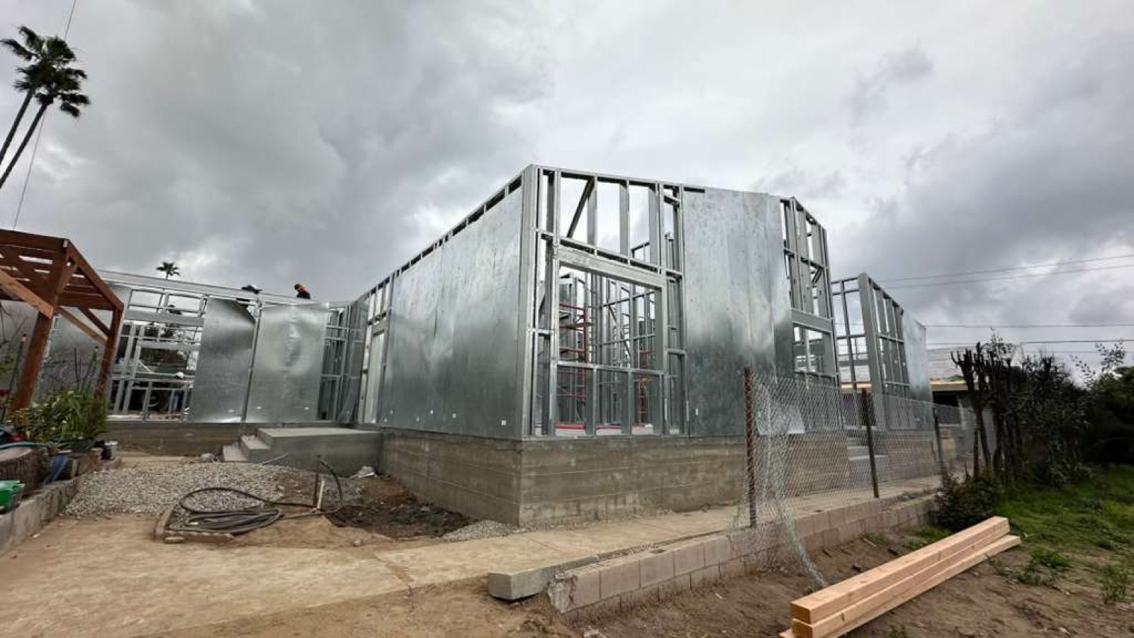 The 480 W Palm fire-rebuild home in Altadena framed in light gauge steel on its foundation