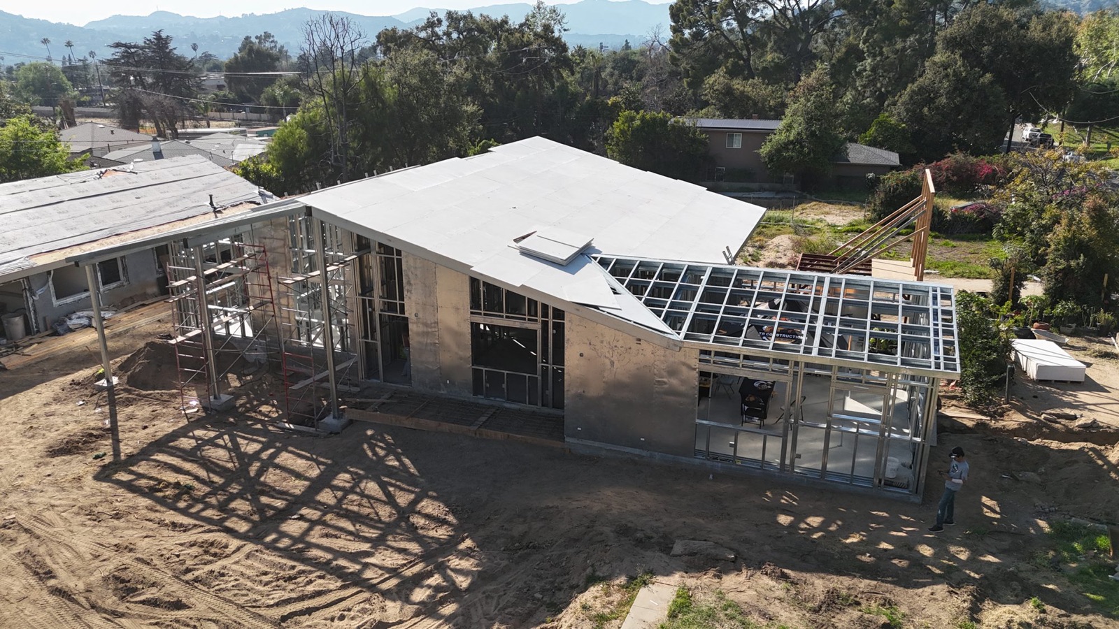 The finished 480 W Palm light gauge steel frame in Altadena